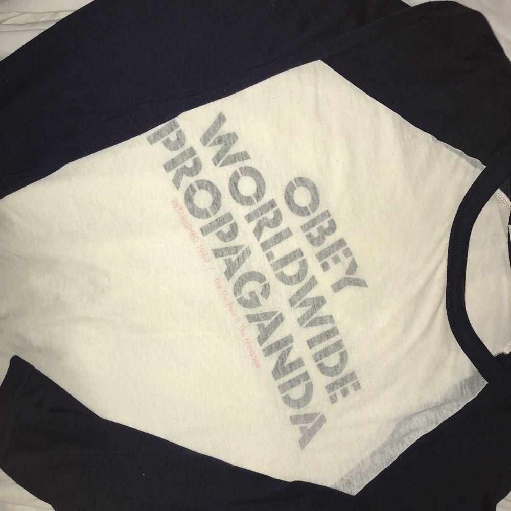 OBEY worldwide propaganda top white/blue size XS